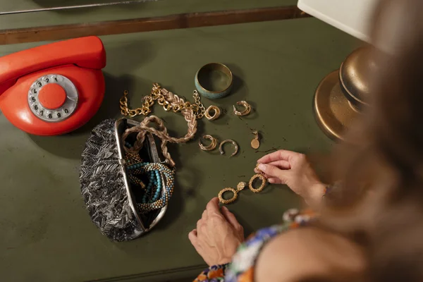 Sell Old Jewelry & Scrap Metals at Helmut The Jeweler