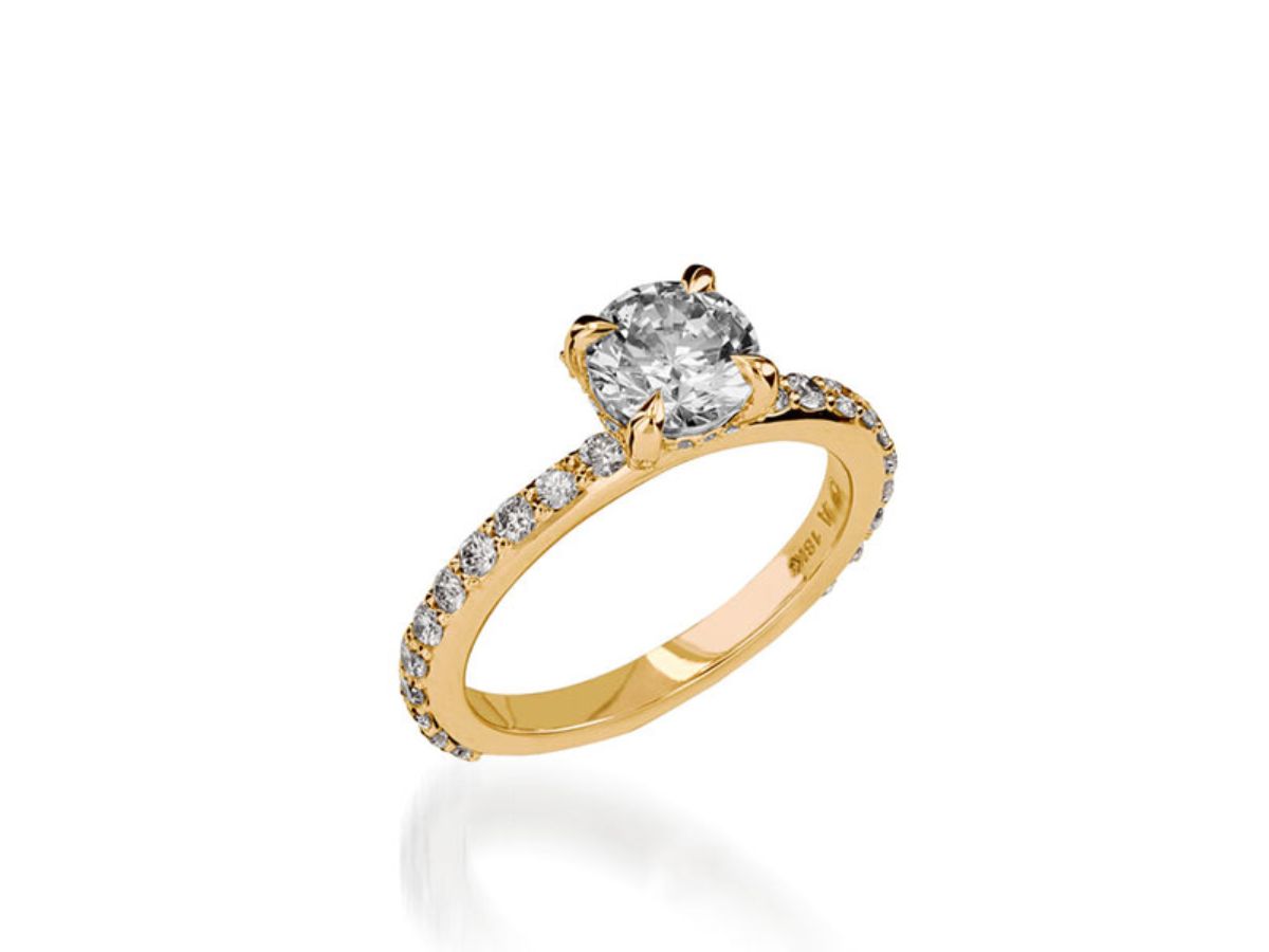 Round diamond ring with hidden halo and pavé band