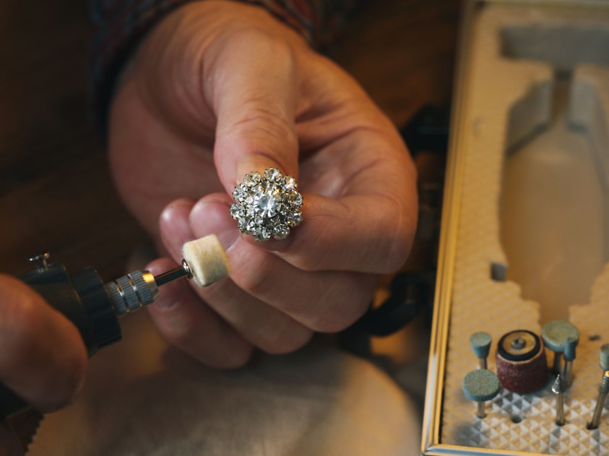 polishing and cleaning a diamond engagement ring