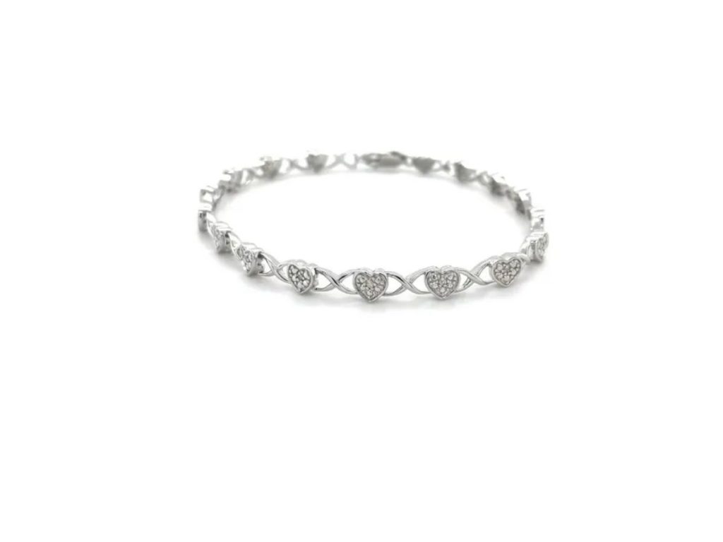 Silver heart link bracelet