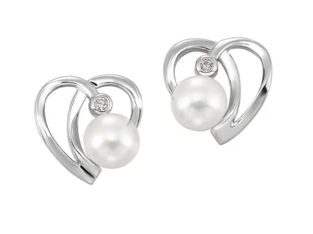 Silver heart pearl stud earrings