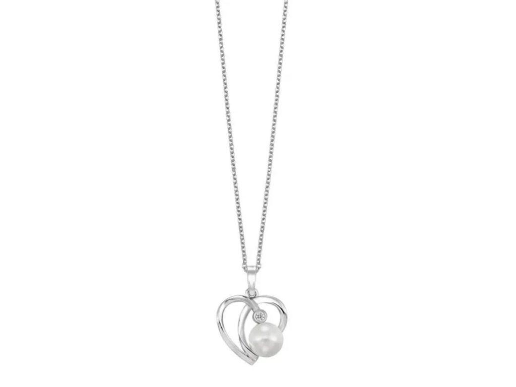 Silver heart pearl pendant necklace