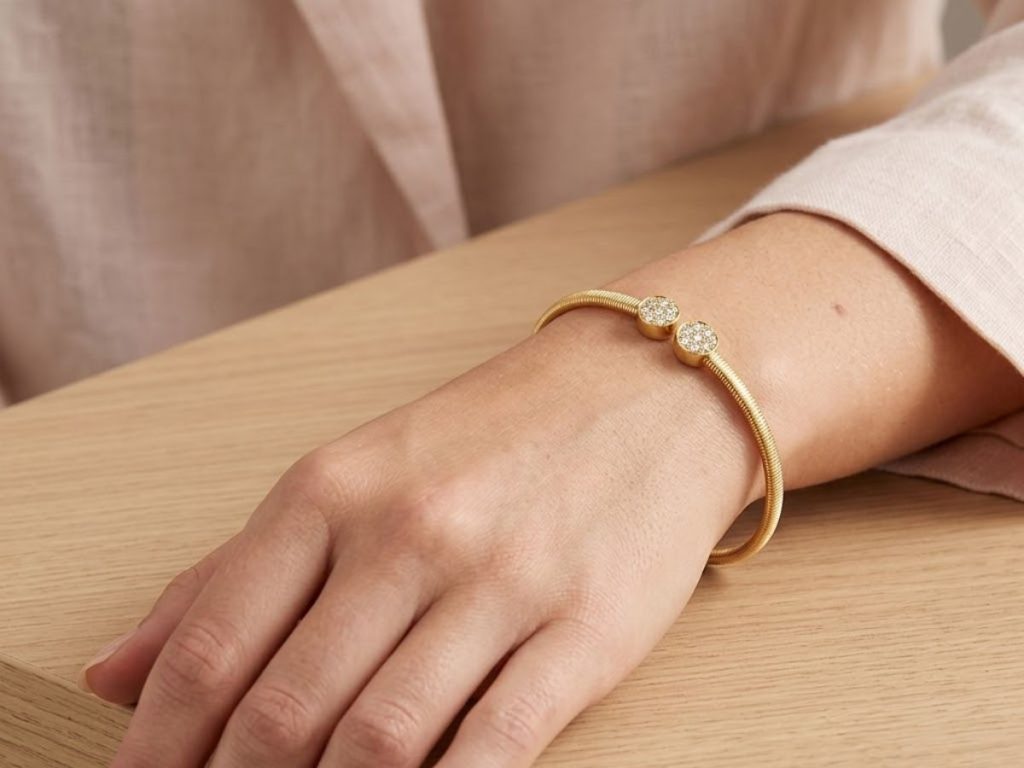 Gold bracelet with diamond accents