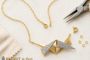 Broken gold necklace clasp ready for professional repair