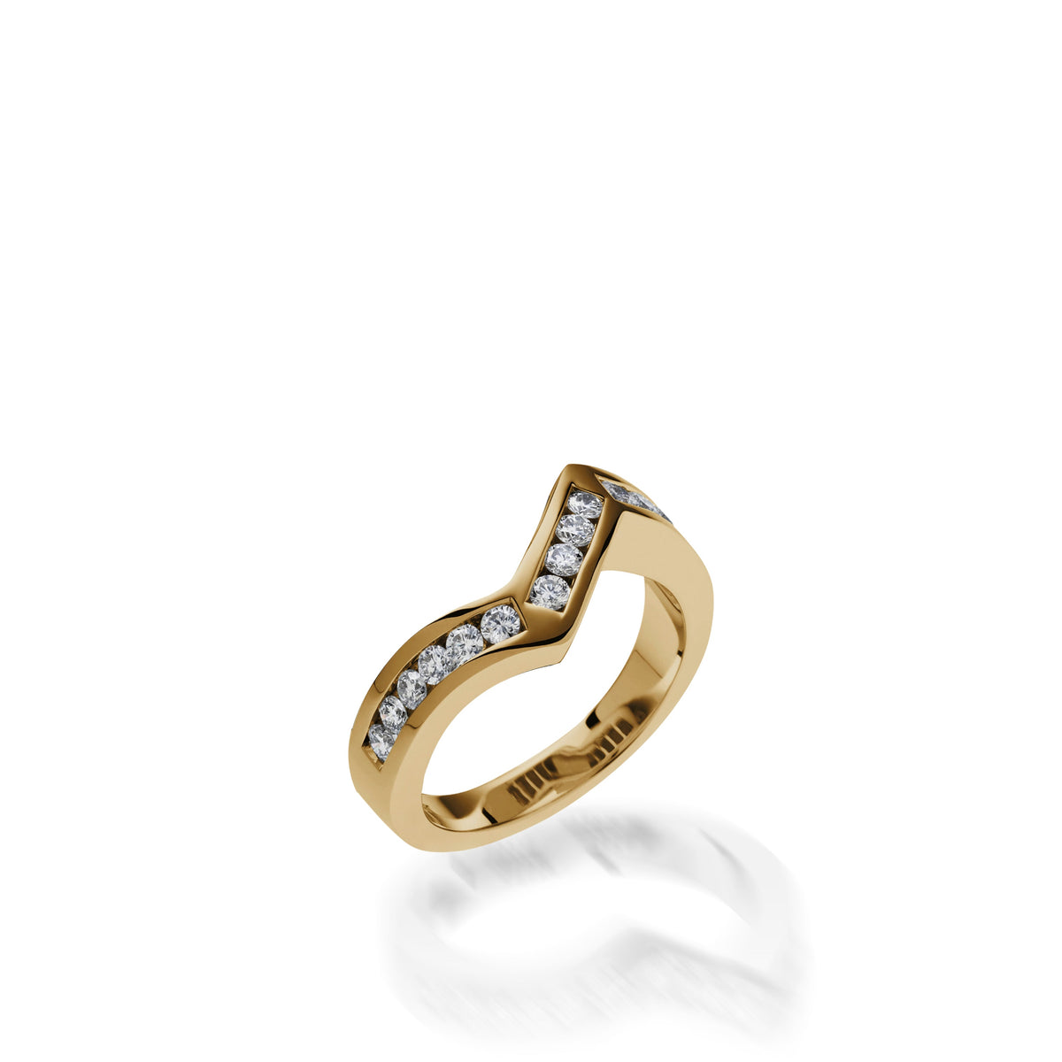 Intrigue Round Brilliant Diamond Wedding Band