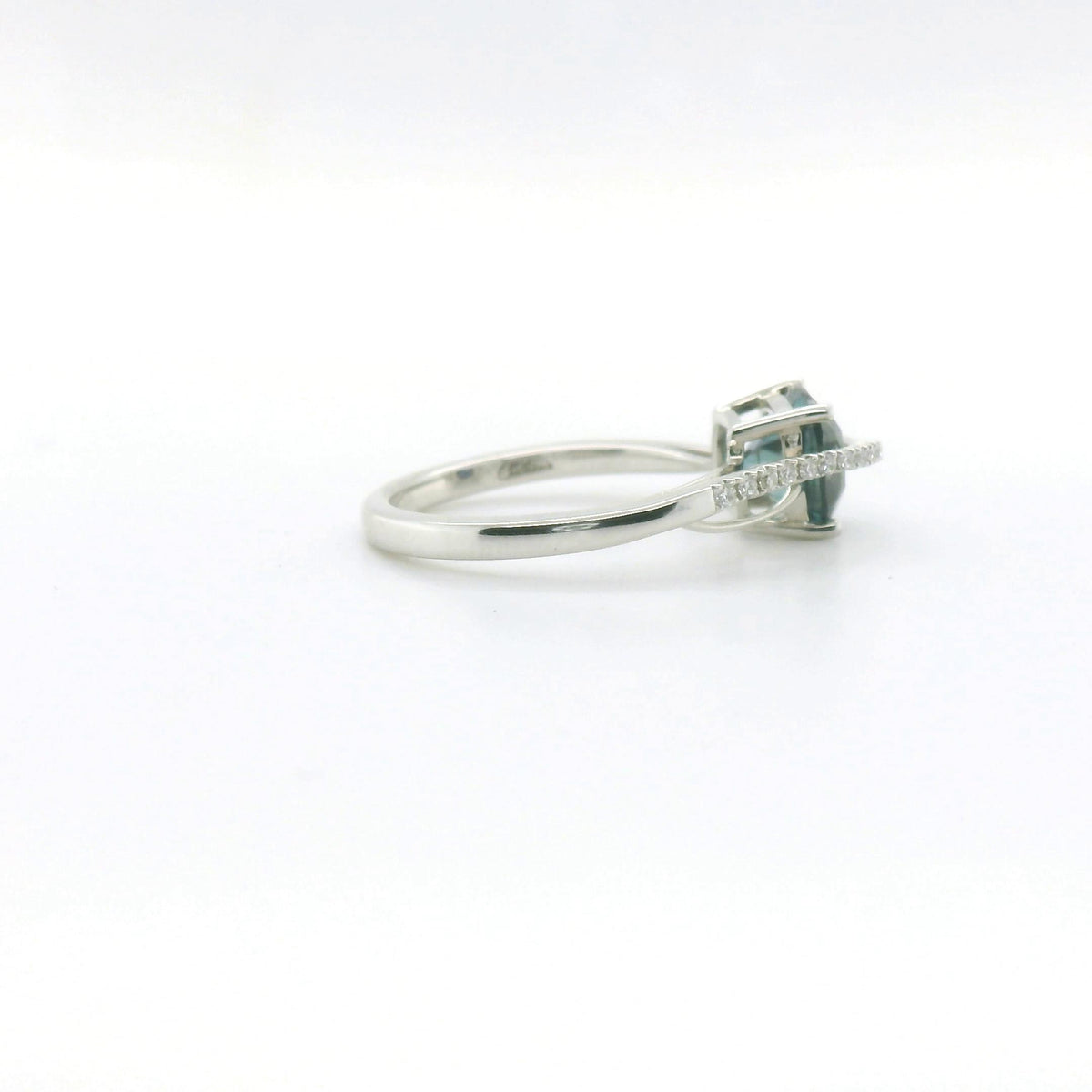 Chatham 1.60ct Lab Alexandrite & Diamond Ring