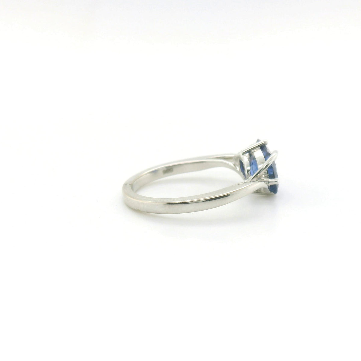 Chatham 1.65ct Flame Lab Sapphire & Diamond Ring