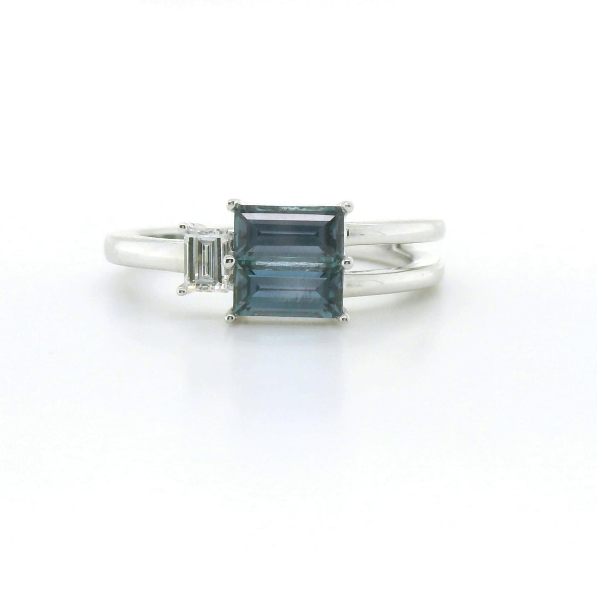 Chatham 0.88ct Lab Alexandrite & Diamond Ring