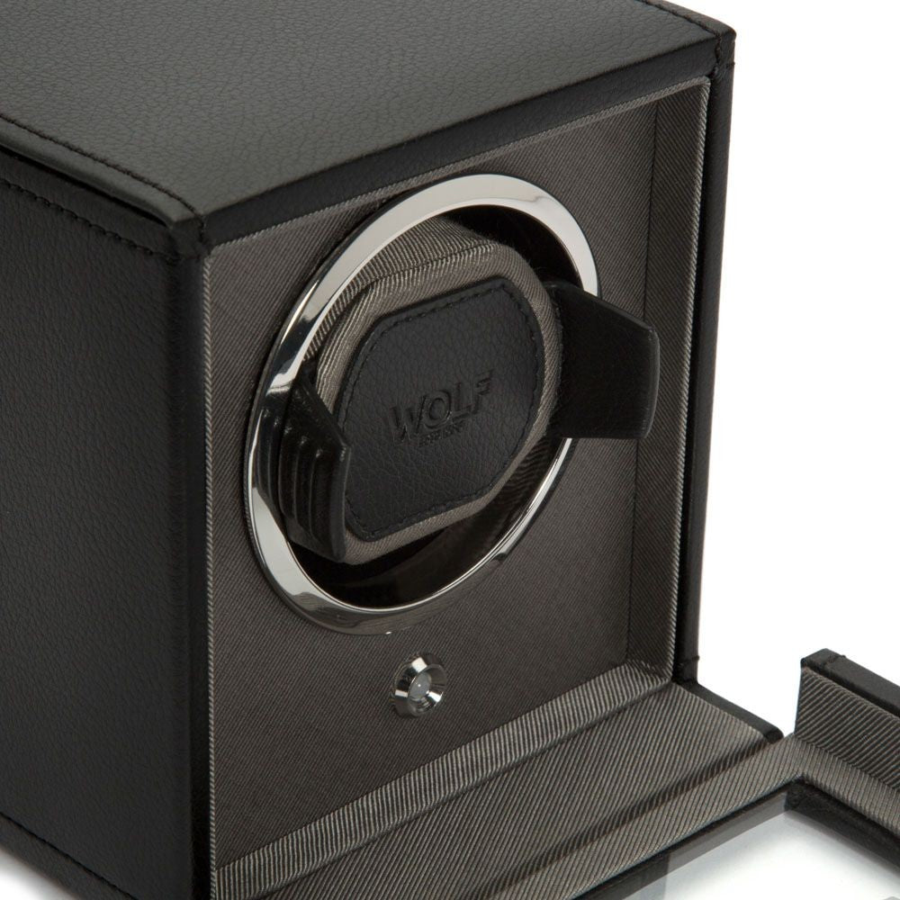 Wolf Cub Single Watch Winder in Black with Cover