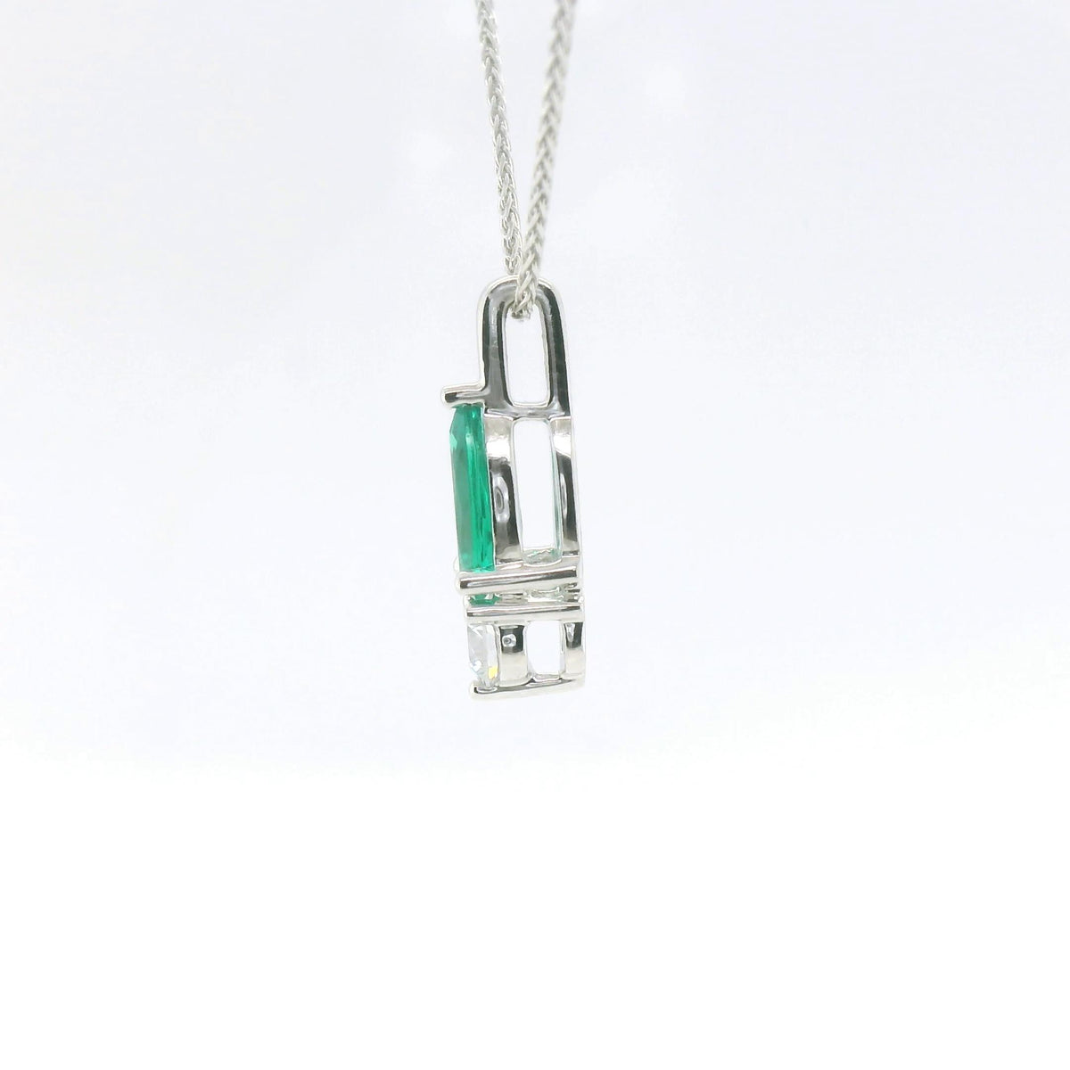 Chatham 0.51ct Emerald & Diamond Pendant