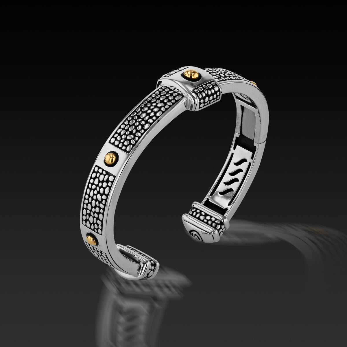 el-bmatrix12-mens-matrix-ss-silver-bracelet-1.jpg