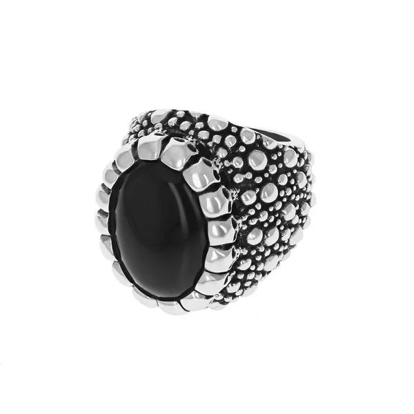 Sting Ray Texture Ring With (18x25mm) Onyx Cabochon in Skull Bezel