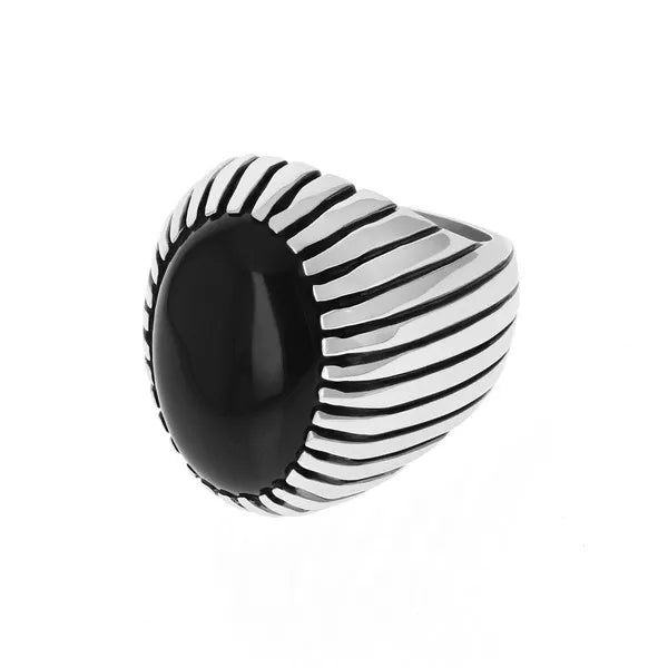 Onyx Ribbed Shank Low Profile Ring With