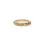 10k Gold Thin Scroll Band