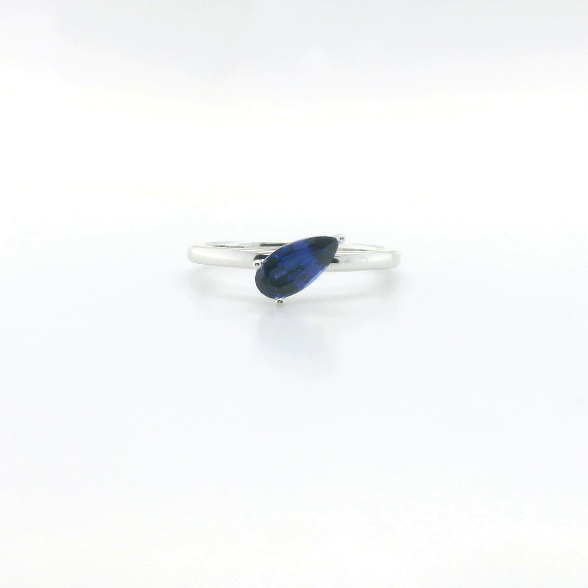 Chatham 0.83ct Pear Lab Sapphire Ring