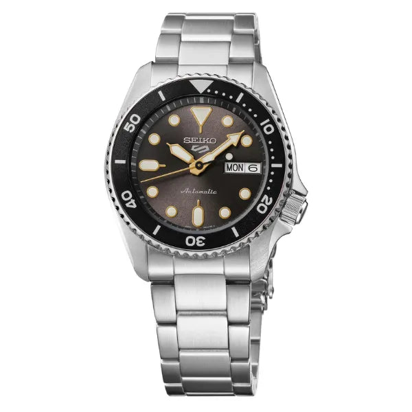 Seiko 5 Sports SKX MidSize