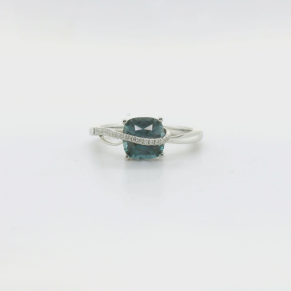 Chatham 1.60ct Lab Alexandrite & Diamond Ring