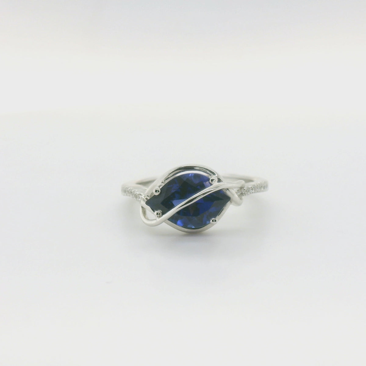 Chatham 2.26ct Flame Lab Sapphire & Diamond Ring
